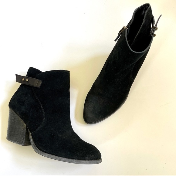 Black Leather Heeled Booties size 7.5 - Picture 1 of 9